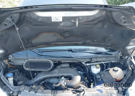 2015 Ford Transit-250 z USA, uszkodzony, nr VIN 1FTNR1CM8FKA85277